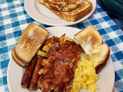 Raynette's Diner & Coffee Shop