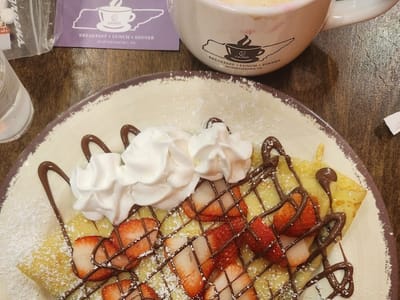 Red Bicycle Coffee & Crepes