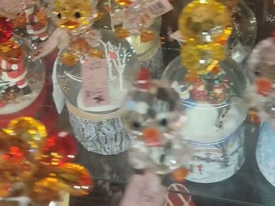 Red Mill Gift Shop, Coffee Shop, Ice Cream Parlor & Wedding Chapel