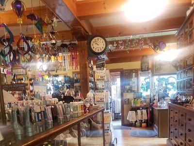 Red Mill Gift Shop, Coffee Shop, Ice Cream Parlor & Wedding Chapel