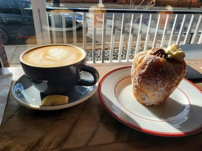 Red Star Cafe & Bakery