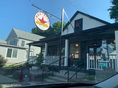 Red Star Cafe & Bakery