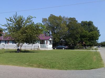 Redbud Corner