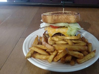 Reds Tavern Ft White