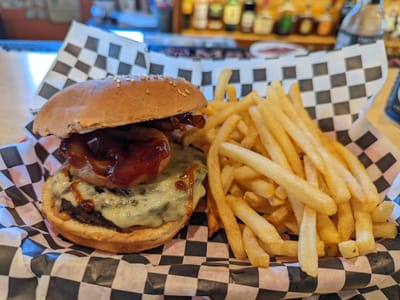 Reilly's Saloon & Café