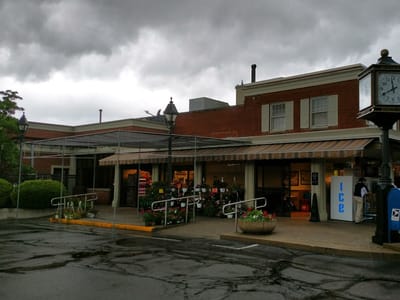 Restaurant at Buehler's Towne Market Cafe