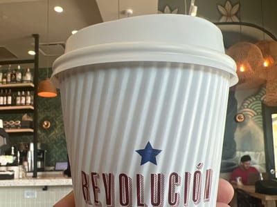 Revolución Coffee + Juice RIM