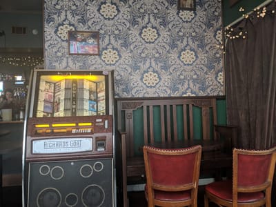 Richards' Goat Tavern & Tea Room