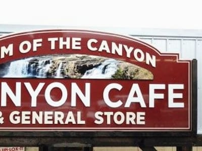 Rim of the Canyon Cafe & Grocery