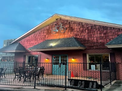 Rooster's Bike & Coffee Shop