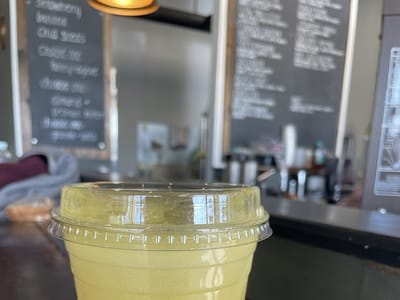 Root 2 Rise Coffee Bar & Juicery