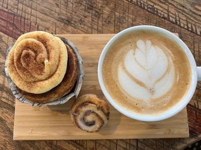 Round Bird Coffee Shop