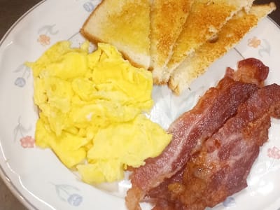 Round Table Coffee Shop