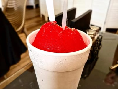 Roxie's Outdoor Patio and Drive-Thru