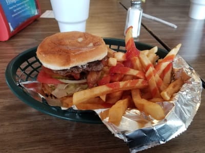 Roxton Grocery & Cafe