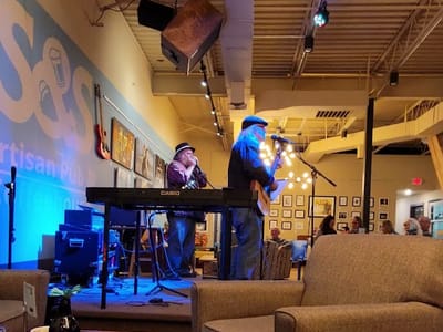 S&S Artisan Pub and Coffeehouse