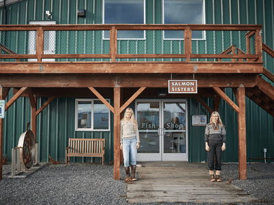 Salmon Sisters Mug Up Coffee