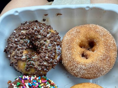 Sandy Pony Donuts & Açaí Bowls