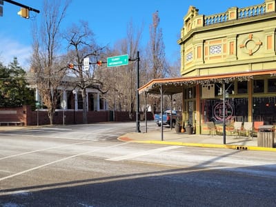 Sara's Harmonie Way Too