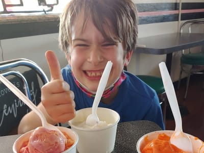 SCOOPS ice cream, deli and catering