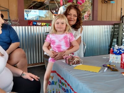 SCOOPS ice cream, deli and catering