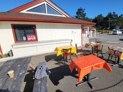 Sea Flower Cafe and Espresso Bar