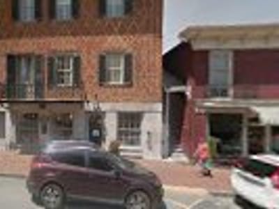 Seasons' Yield Bakery and Cafe at Haywood's