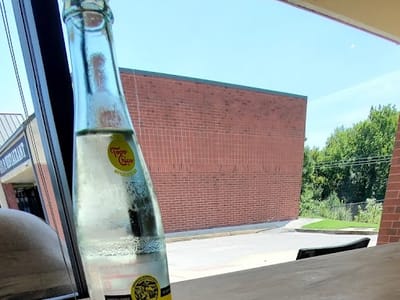 Second Best Coffee, Trailside