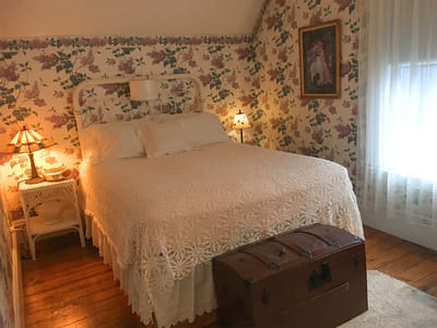 Secrets On Main Bed & Breakfast