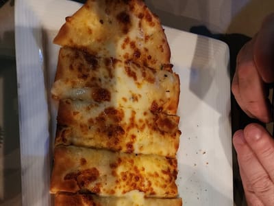 Shooters Neighborhood Bar & Grill