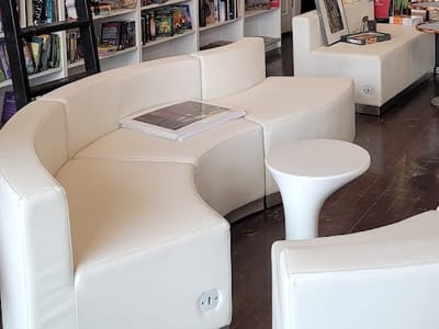 Sidekicks Book & Wine Bar