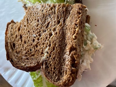 Simon Says Cafe & Deli