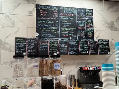 Snow's Ice Cream & Coffee