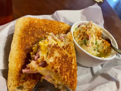 Socials Cafe & Catering LLC