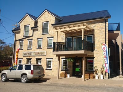 Sodes Green Acre Country Market and Liquor Store