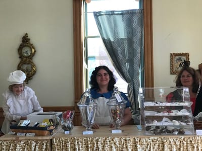 Splendiferous Sweet Shoppe