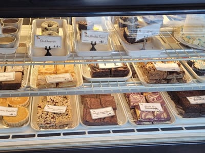 Stowe Bee Bakery & Cafe