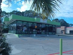 STR8W8 Cannabis Cafe