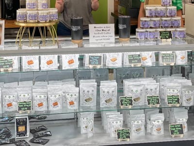 STR8W8 Cannabis Cafe