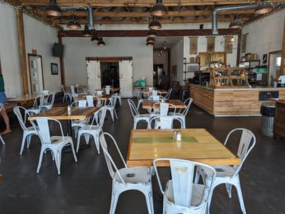 Strayhouse Kitchen + Coffee