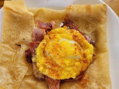 Streetside Crêperie