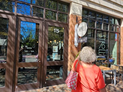 Stroll Café & Wine Bar