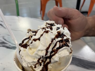 Sub-Zero Rolled Ice Cream & Bubble Team