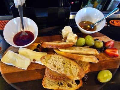 Sugar Magnolia Bistro & Bar