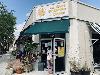 Sun Shoppe Cafe