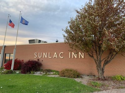 Sunlac Inn Lakota