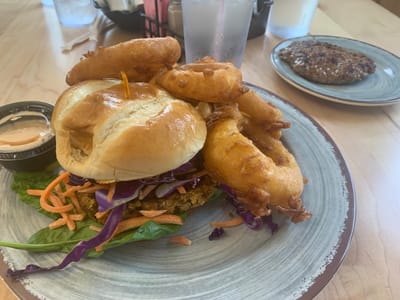 Sunrise Cafe And Cabins