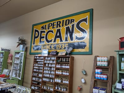 Superior Pecans & Gifts