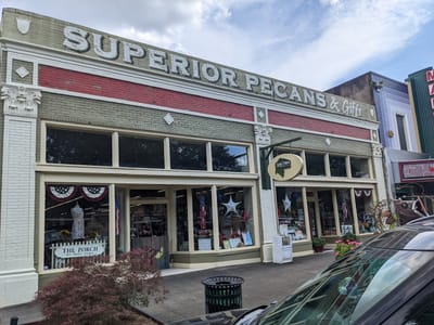 Superior Pecans & Gifts