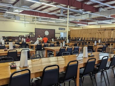 Swee-T's Bakery And Cafe